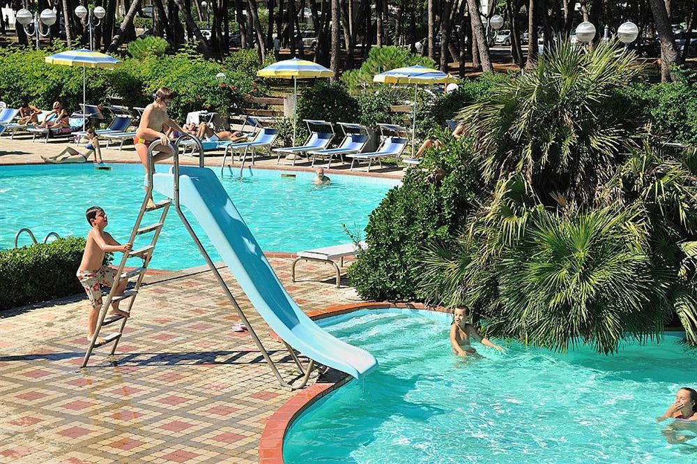 Ausonia Hotel 3*