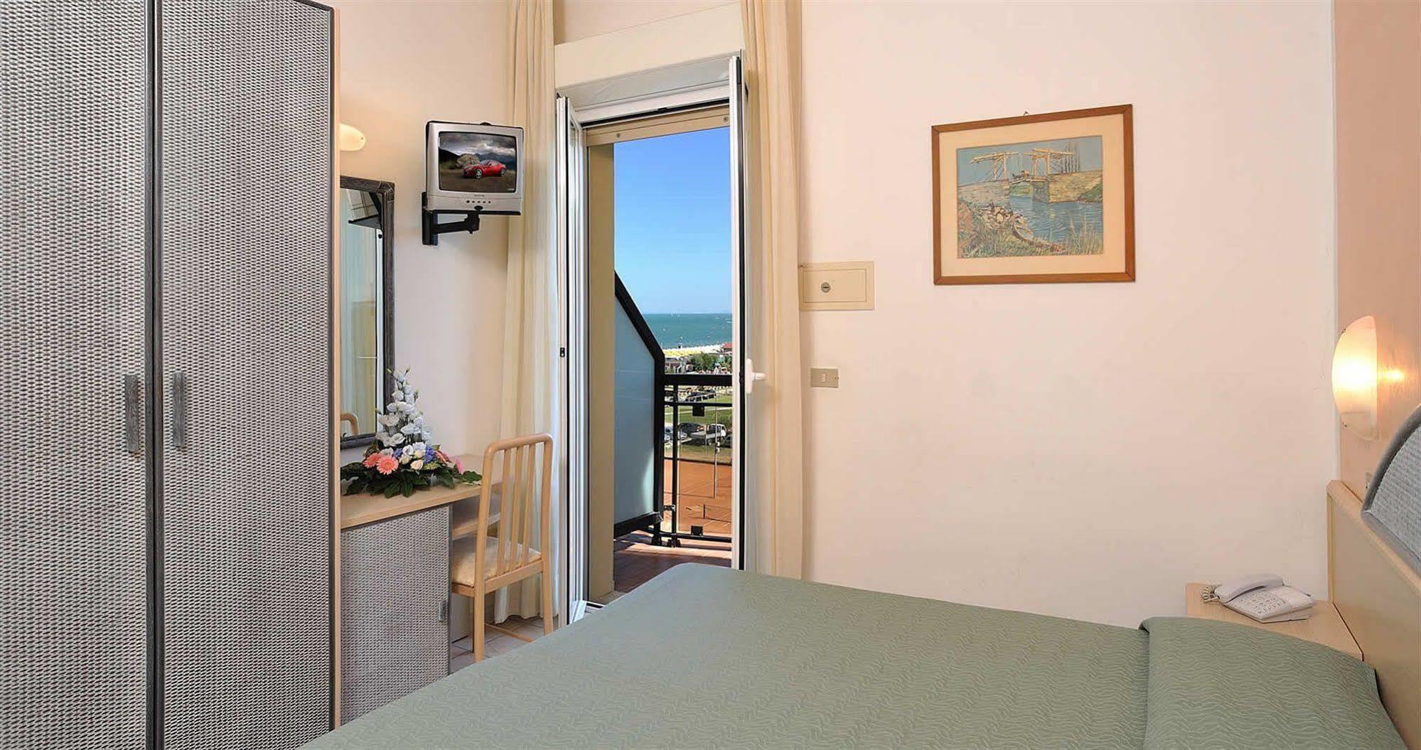 Ausonia 3* Milano Marittima