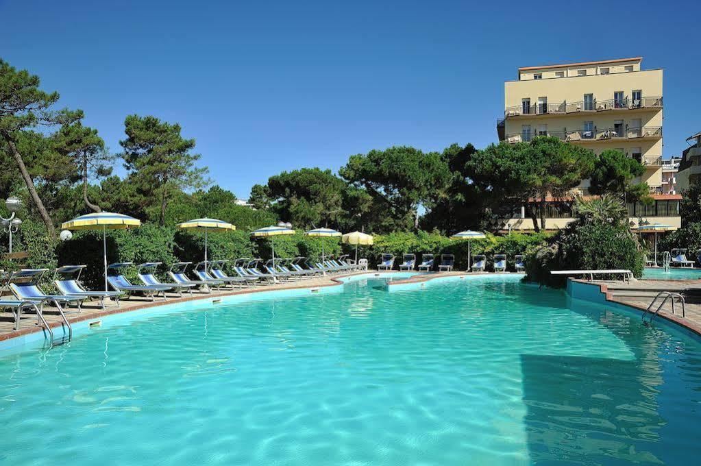 Ausonia 3* Milano Marittima
